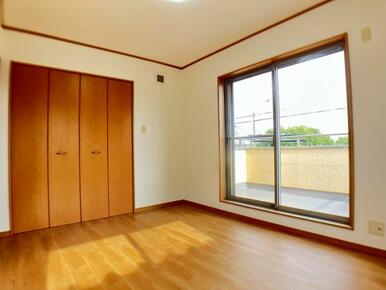 「洋室7帖収納」