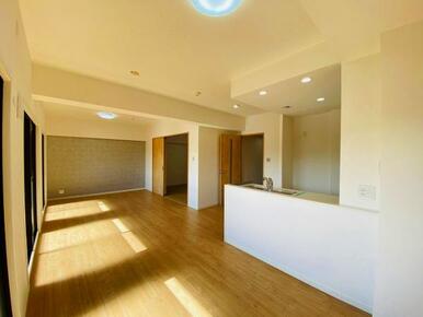 「LDK]約14.7帖ございます。