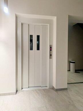 エレベーター付き