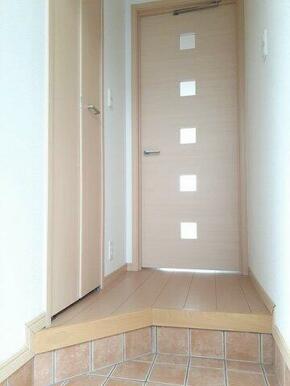 明るい玄関です