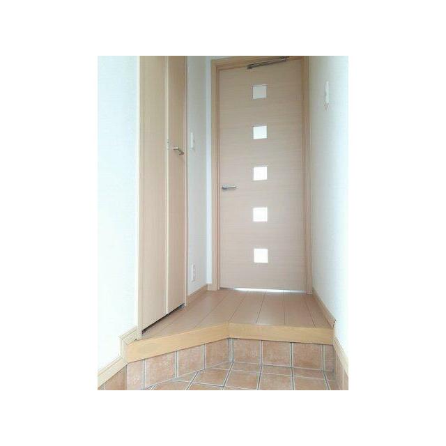 明るい玄関です