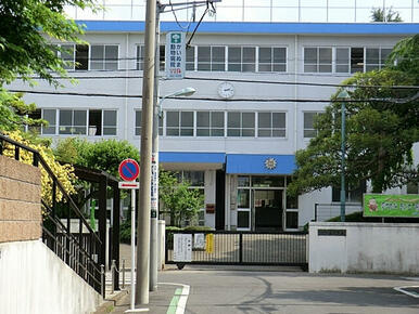 小金井市立東中学校