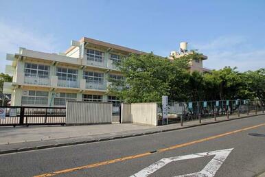 北九州市立鴨生田小学校