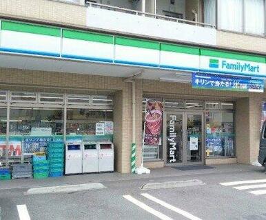 ファミリーマート 横浜神大寺四丁目店