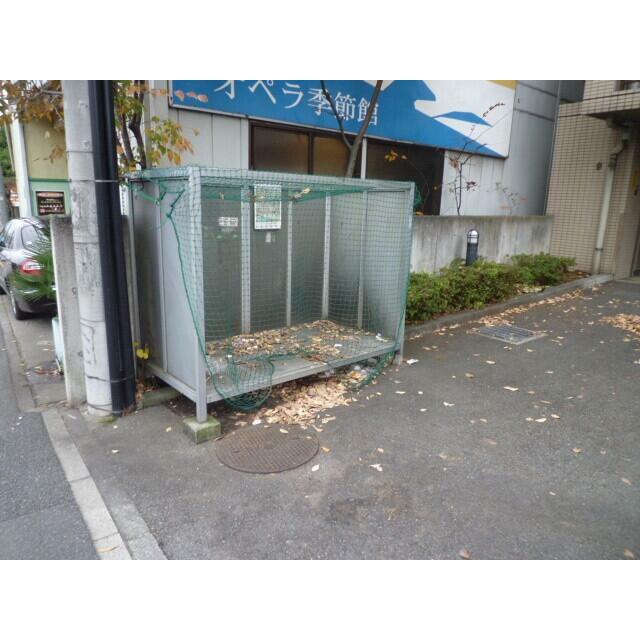 ゴミ置き場