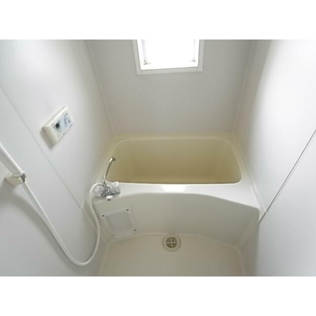 お風呂にも窓付うれしい！他号室参考写真