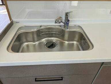 「キッチン」浄水器機能内蔵、シャワー、ホース付きの水栓