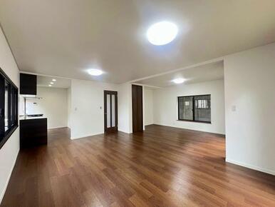 「LDK」別の角度からのお写真です。