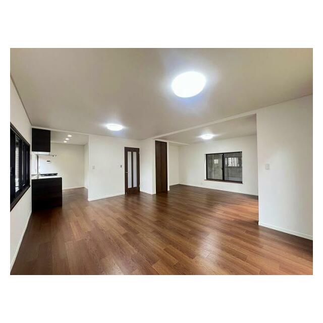 「LDK」別の角度からのお写真です。