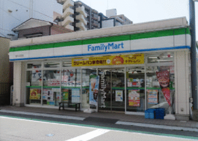 ファミリーマート横浜山王町店