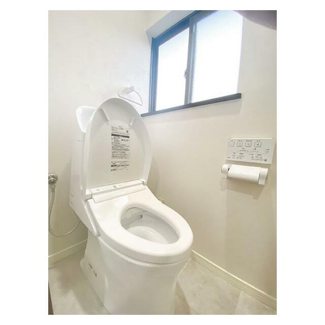 「２階トイレ」新品交換済みです