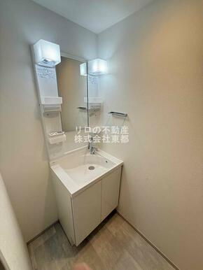 嬉しい洗面台は独立タイプ！