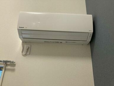 エアコン付きで快適に過ごせます