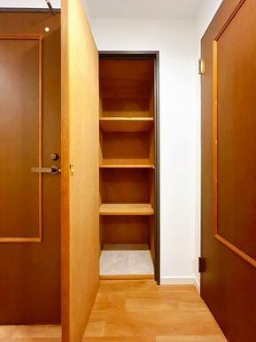 「廊下」収納の中身の写真です。