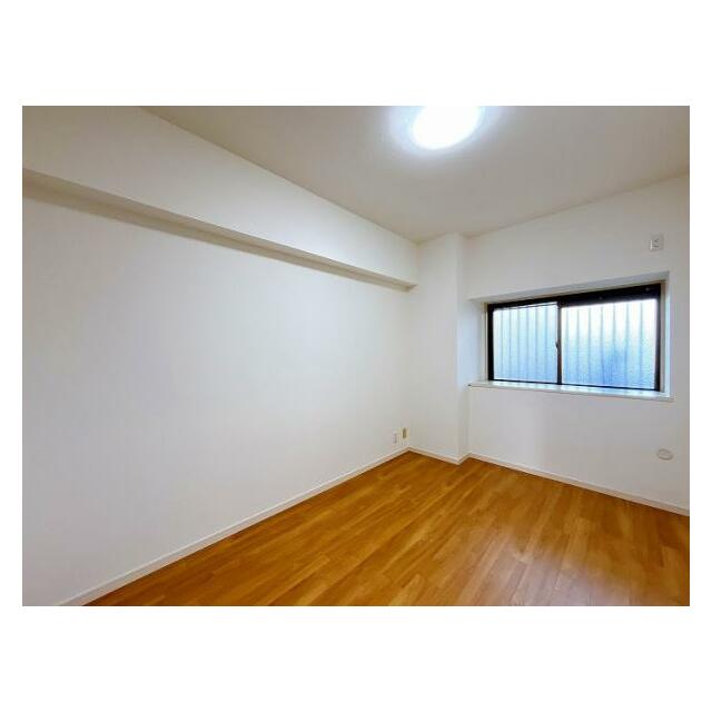 「北西側　約6帖洋室」別角度の写真です。