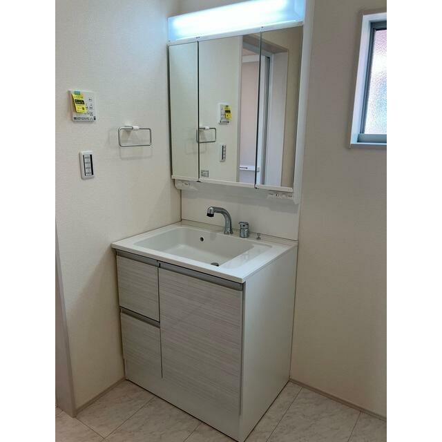 洗面台で帰宅後のリセットタイム（1号棟）