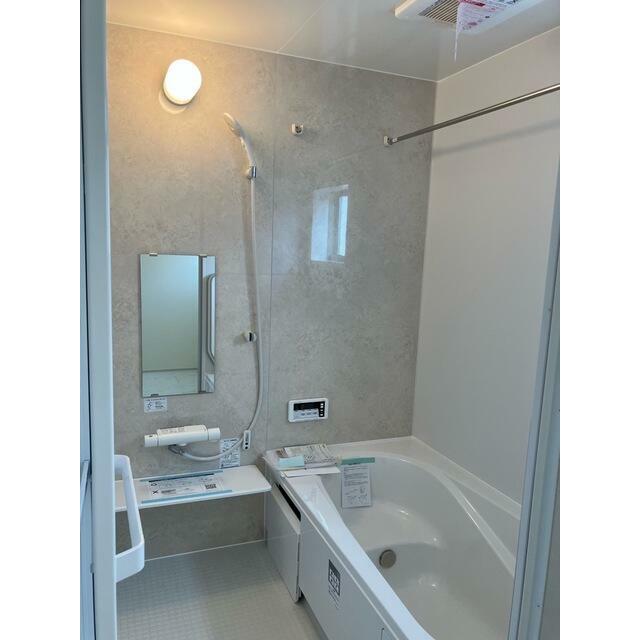 たまりがちな疲れやモヤモヤイライラはバスタイムですっきり洗い流して（1号棟）