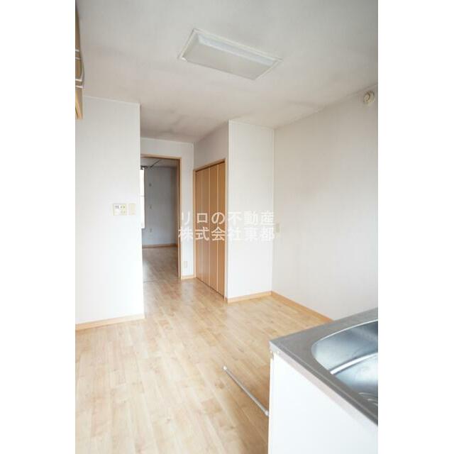 玄関から見たお部屋です☆