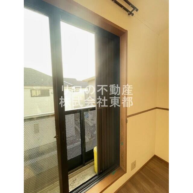 雨戸付なので防犯面でも役立ちますね♪