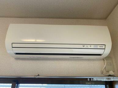 エアコン写真。(※写真は隣のお部屋のものです)