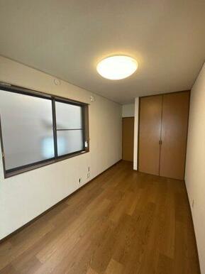 洋室写真1(※写真は隣のお部屋のものです)