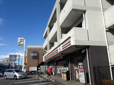 セブンイレブン横浜高田町店