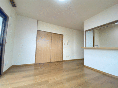 広々としたダイニングキッチン