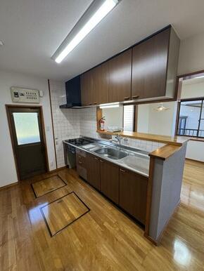 広々としたカウンターキッチンです♪