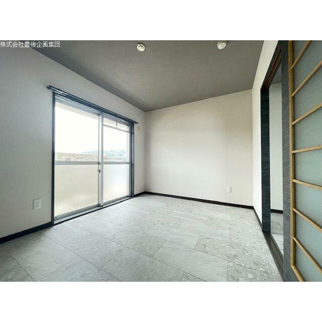 子供部屋にどうぞ！収納スペースはありませんがその分レイアウトが自在です！