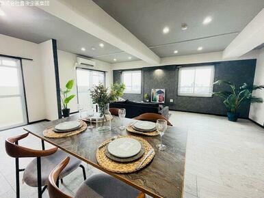 広々リビングです！ソファー、ダイニングテーブル等のレイアウト自在です！