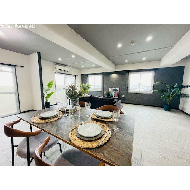 広々リビングです！ソファー、ダイニングテーブル等のレイアウト自在です！