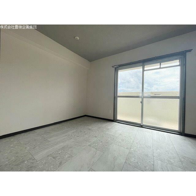 子供部屋にどうぞ！収納スペースはありませんがその分レイアウトが自在です！