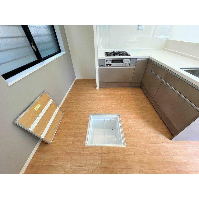 「床下収納」