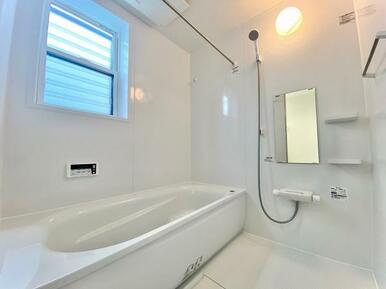 浴室換気乾燥暖房機つき！ゆったりとくつろげる1.0坪のユニットバス。