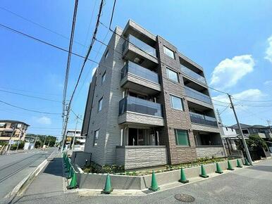 積水ハウス施工、重量鉄骨造４階建て「シャーメゾン」