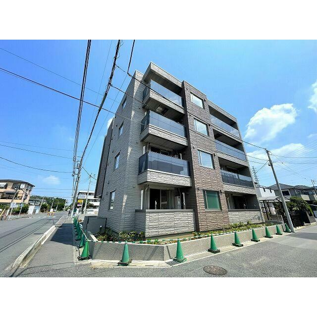 積水ハウス施工、重量鉄骨造４階建て「シャーメゾン」
