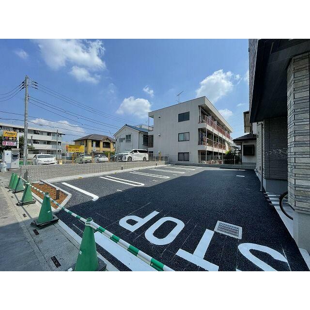 敷地内駐車場あり（別途契約・要空き確認）