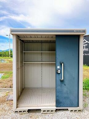 【庭】外倉庫付きです。