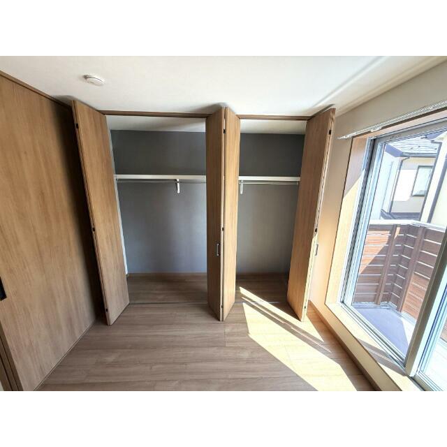 2F