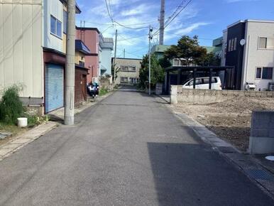 西道路（南より）