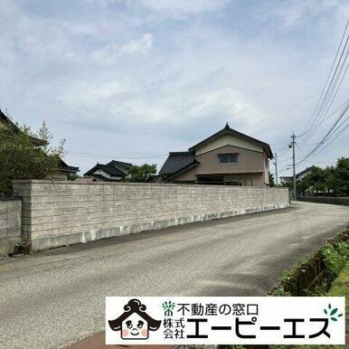 広々156坪の宅地です
