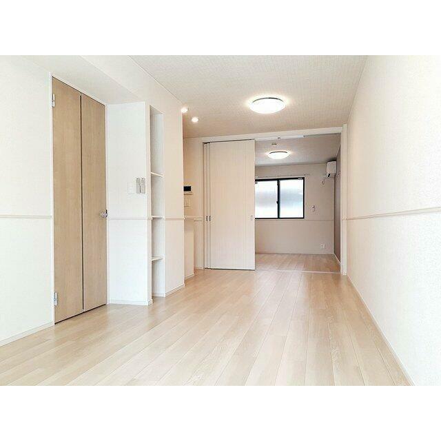 内装は落ち着いています