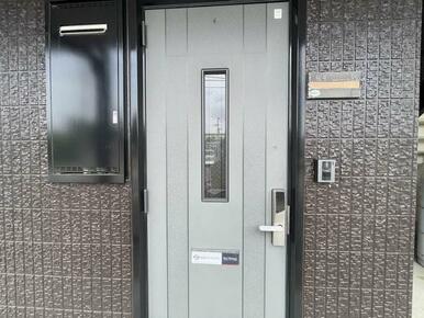 玄関ドア