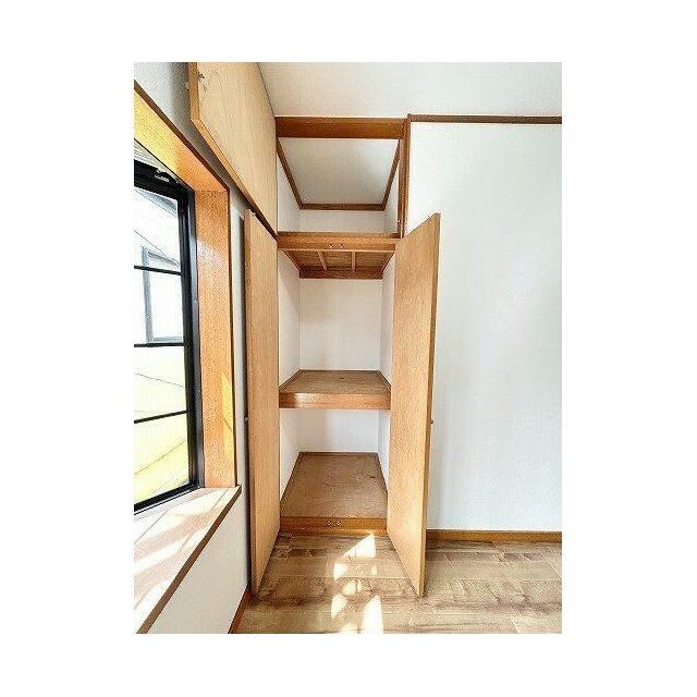 洋室４．５帖　クローゼット