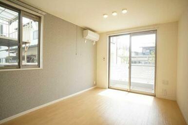 【ＬＤＫ１２．６帖】ご入居したその日からご利用いただけるエアコン・無料Ｗｉ－Ｆｉ付き