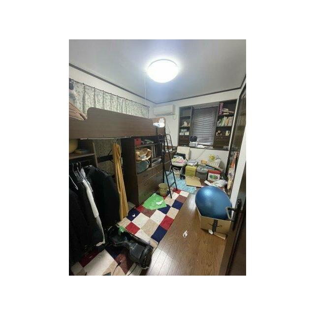 使い勝手のいい洋室です