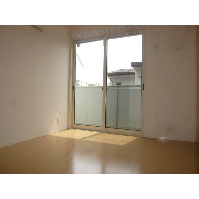 ★陽当たりの良い洋室★