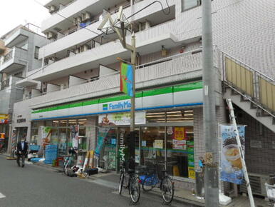 ファミリーマート武蔵新城店