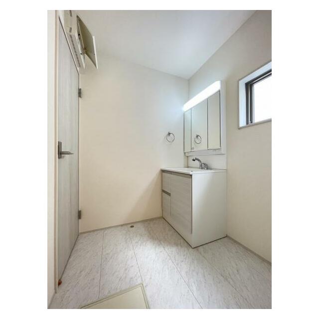 朝の準備・毎日の洗濯・帰宅後のお風呂と大活躍の洗面スペース＾＾