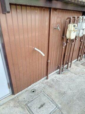 洗濯機置き場※同建物ほかのお部屋の写真です。